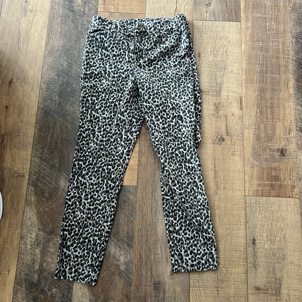 Old Navy Leopard Pixie Pants